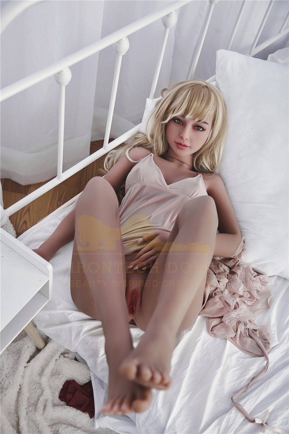 Jeune poupée sexuelle 155cm Miki