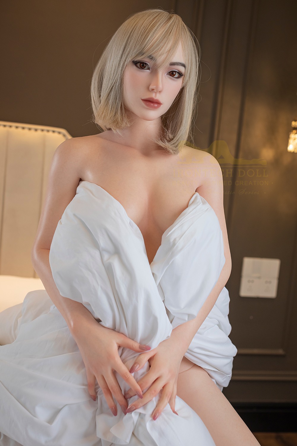 Poupée Sexuelle Blonde Maigre Cheveux Courts 167cm S47 Gia Naturel