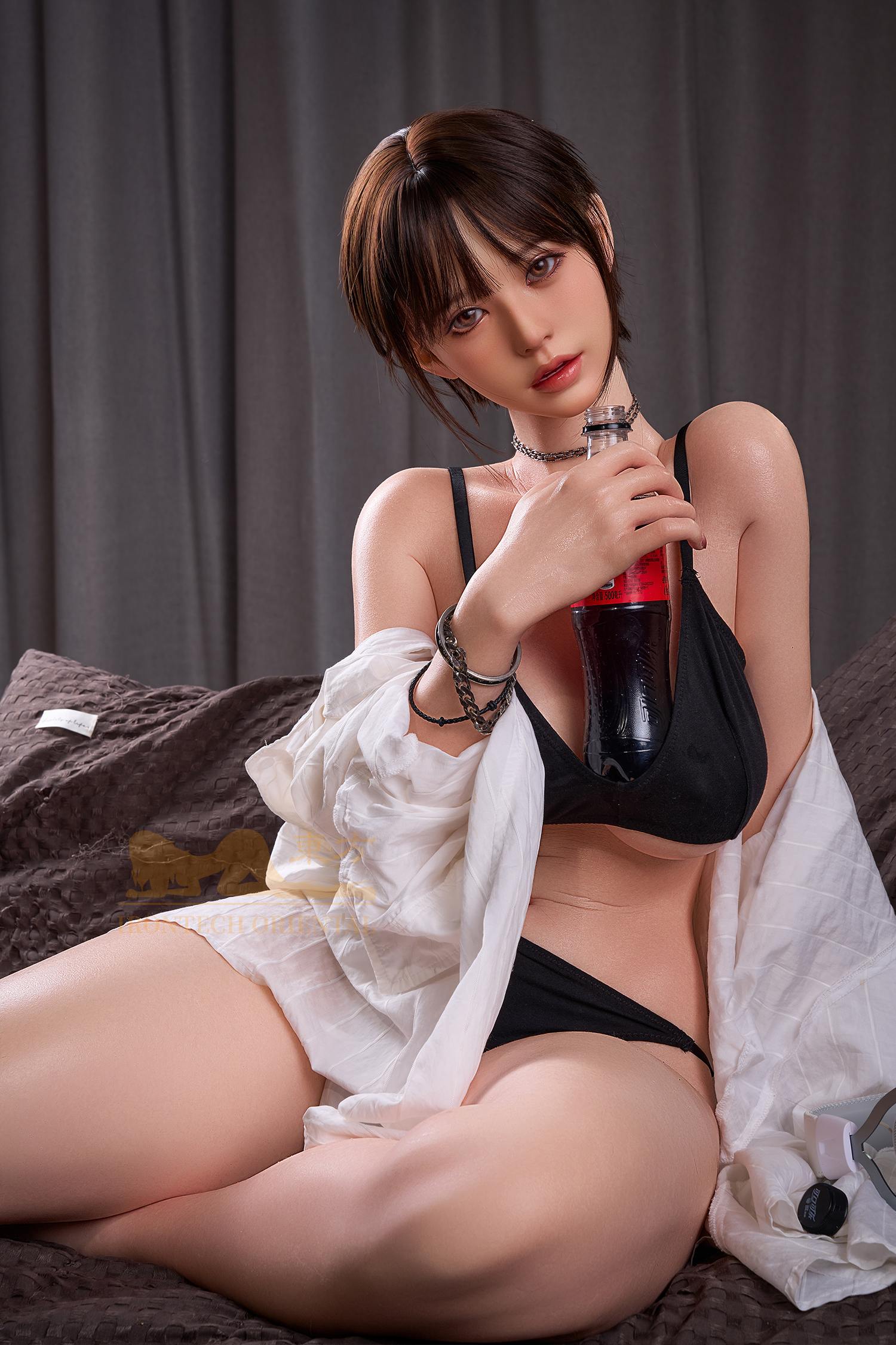 poupée-irontech-curvy-sex-doll-153-t1-ros-max-yuna-silk-glow-(1)