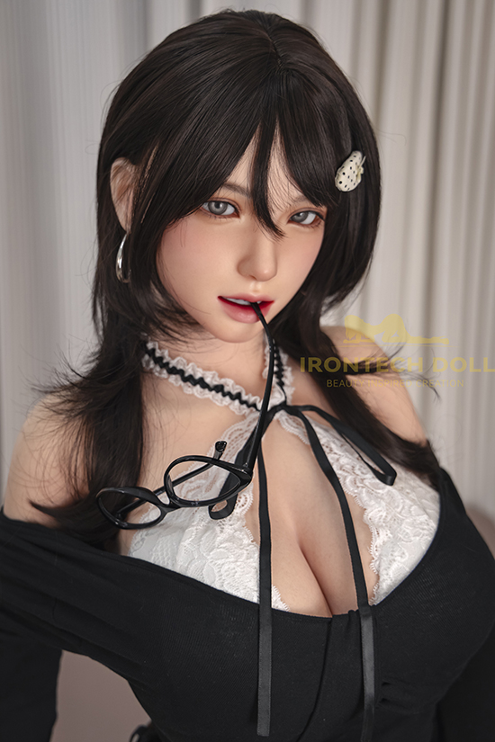 Academy Flirt Poupée Sexuelle 165cm S32 Kitty ROS MAX Naturel